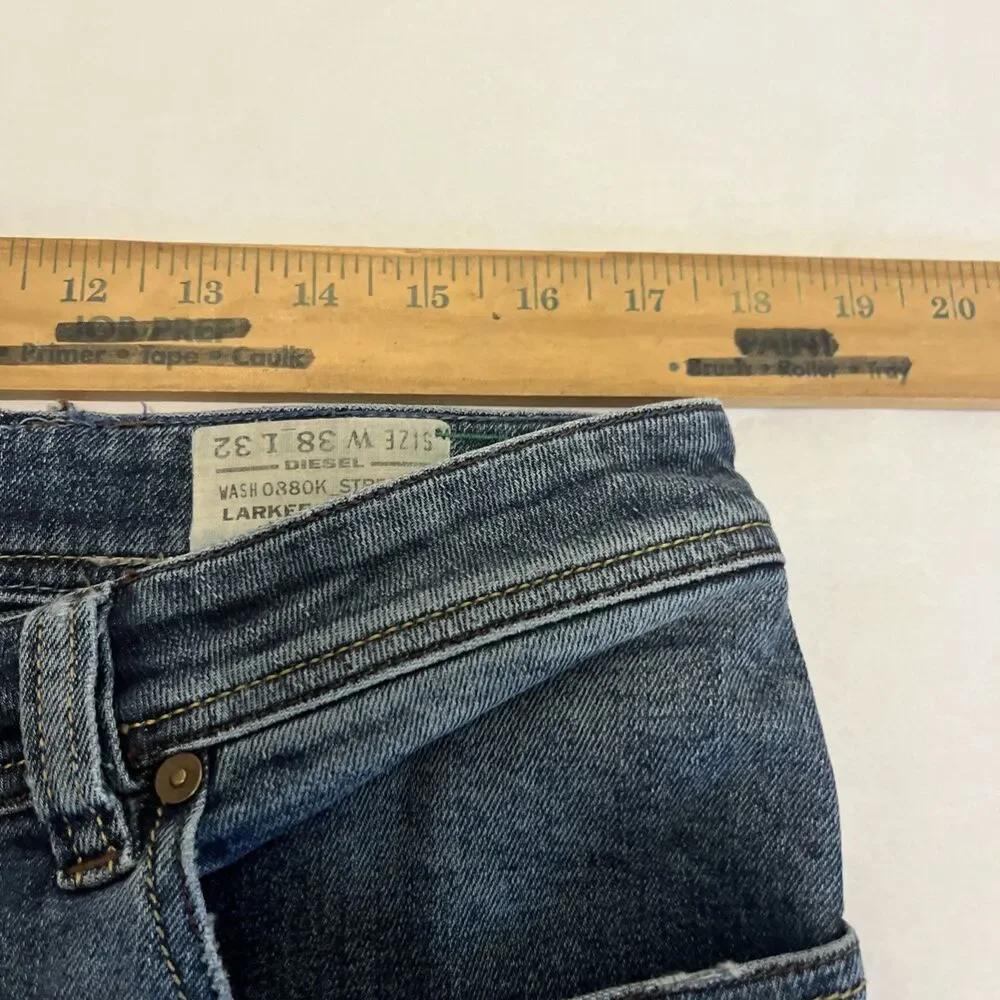 DIESEL Men's Larkee Relaxed Jeans Italy Button Fly Stretch Straight Leg 34x30
